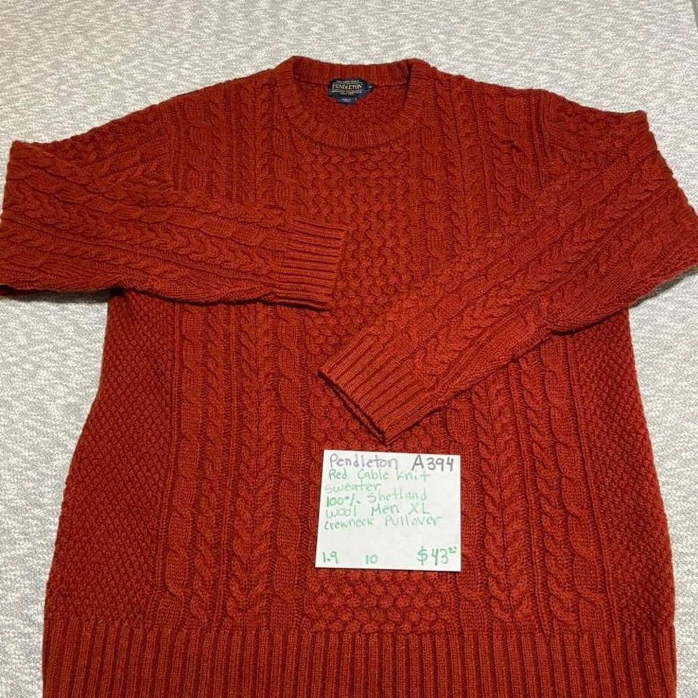 Pendleton red cable knit sweater Size XL crewneck pullover. SKU-A394